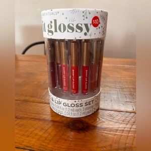 Unopened 15 piece lip oil & lip gloss gift set